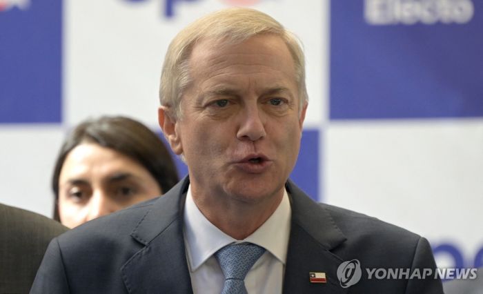 중국 광케이블 사업 놓고 '칠레 최고권력' 충돌