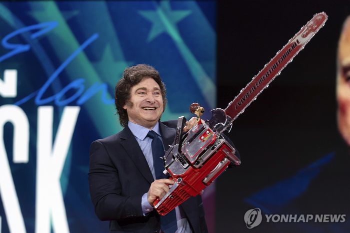 밀레이, 예전 인기 어디로? 스페인 방문에 우파 지도자들 외면