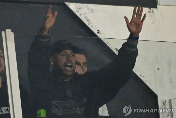 네이마르, 종아리에 2㎜ 부종 발견…"대표팀 합류는 문제없어"