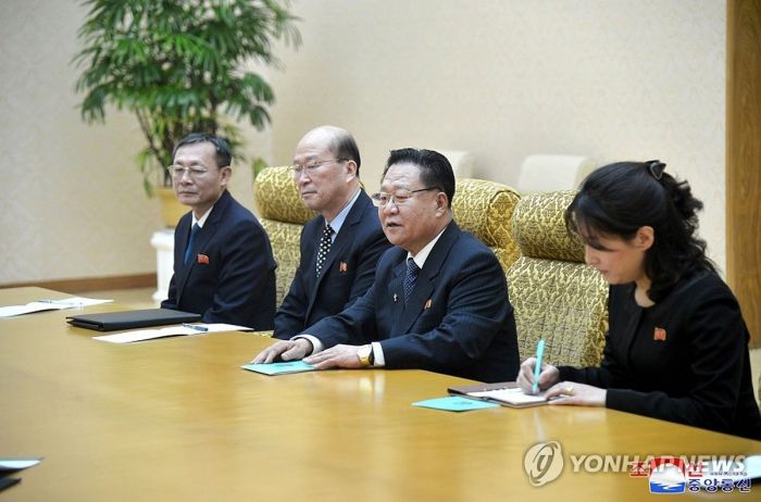 '반미' 니카라과 주북 신임 대사, 신임장 제정…최룡해와 담화