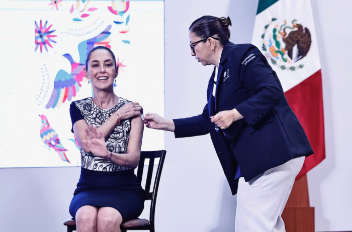 Sheinbaum apuesta por la contratación de médicos y…