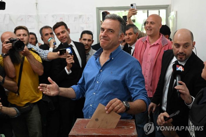 "우루과이 대선 중도좌파 野후보 1위…내달 24일 결선투표 예상"