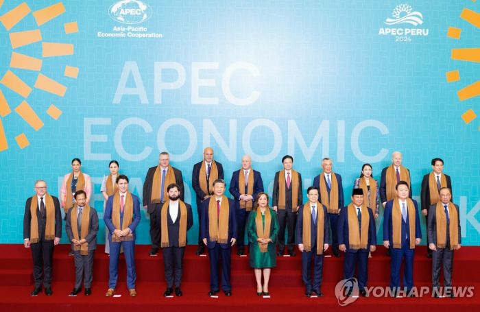 HD현대중, 페루서 '산업 로드쇼'…중남미 방산시장 교두보 구축