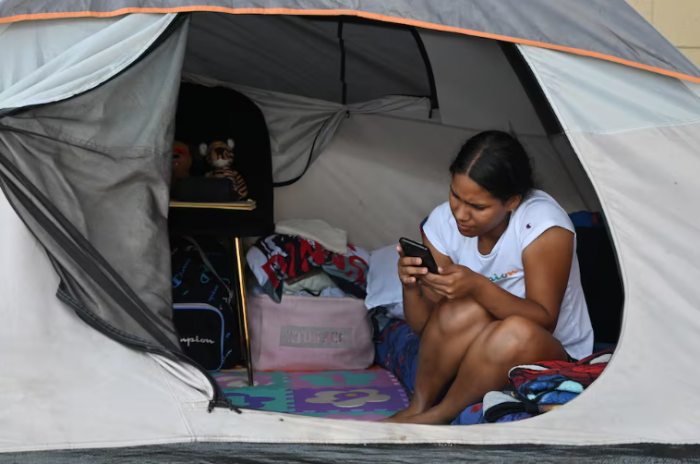 El engaño de “autodeportarse” usando la aplicación…