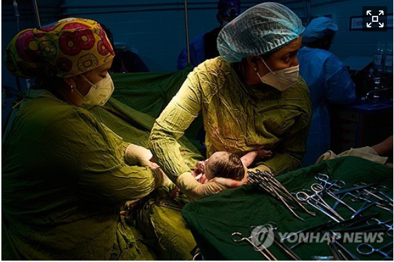 쿠바 의사들 떠난 자리 '의료 공백'…중남미 빈곤층에 직격탄