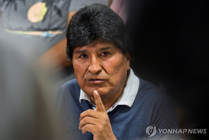 볼리비아 검찰 "모랄레스, 재임 때 미성년 강간 의혹"…수사착수