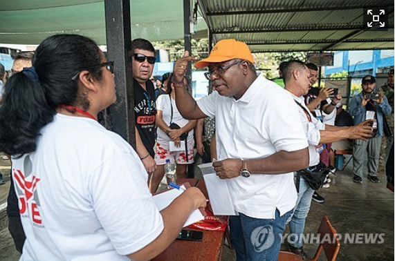 페루 대선 개표 절반 넘어…후지모리 1위로 선두