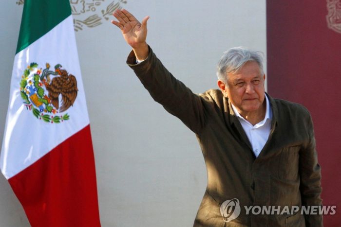 멕시코 대통령, 2021년 3월 임기 중반 신임 투표 제안
