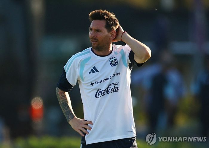 아르헨 축구대표팀 감독 "잠비아와 평가전에 메시 선발 출전"